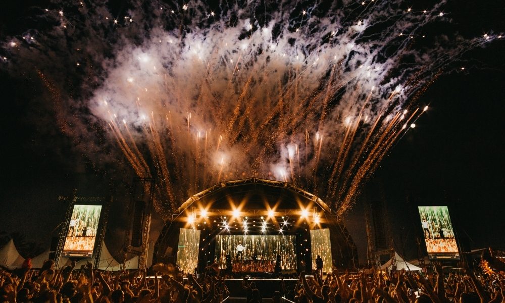 Tomorrowland Thailand stage crowd for lineup coverage