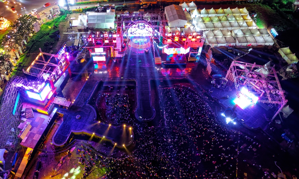 Outdoor festival weather scene for Tomorrowland Thailand in December