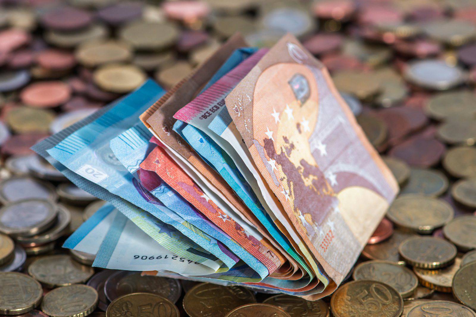 Thai baht banknotes and coins